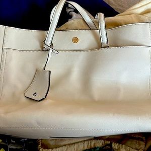 Only worn once white Tory Burch tote